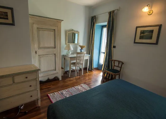 Il Sole Delle Rive לינה וארוחת בוקר Sinio